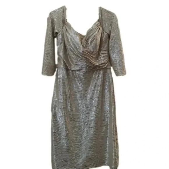 Rene by Rene Ruiz 3/4 Sleeve Draped Cocktail Dress in Champagne Metallic - Picture 2 of 11